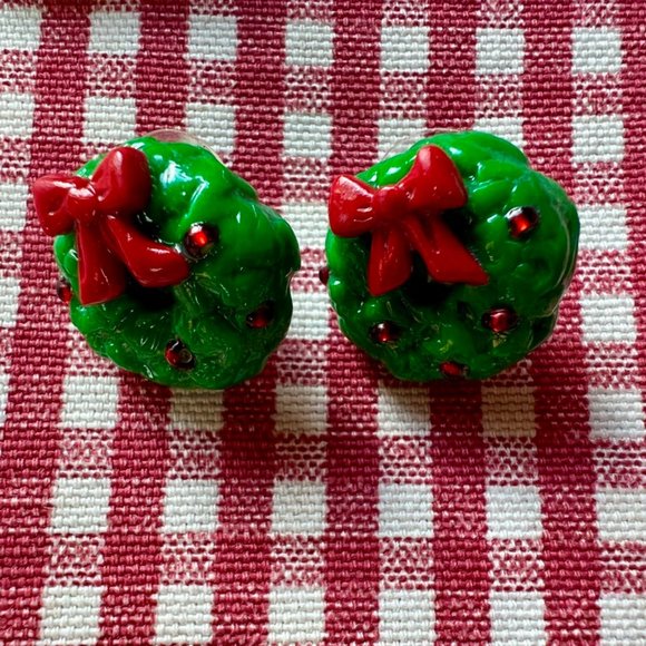 SALE! Holiday Wreath EARRINGS + PIN Set - Picture 3 of 4